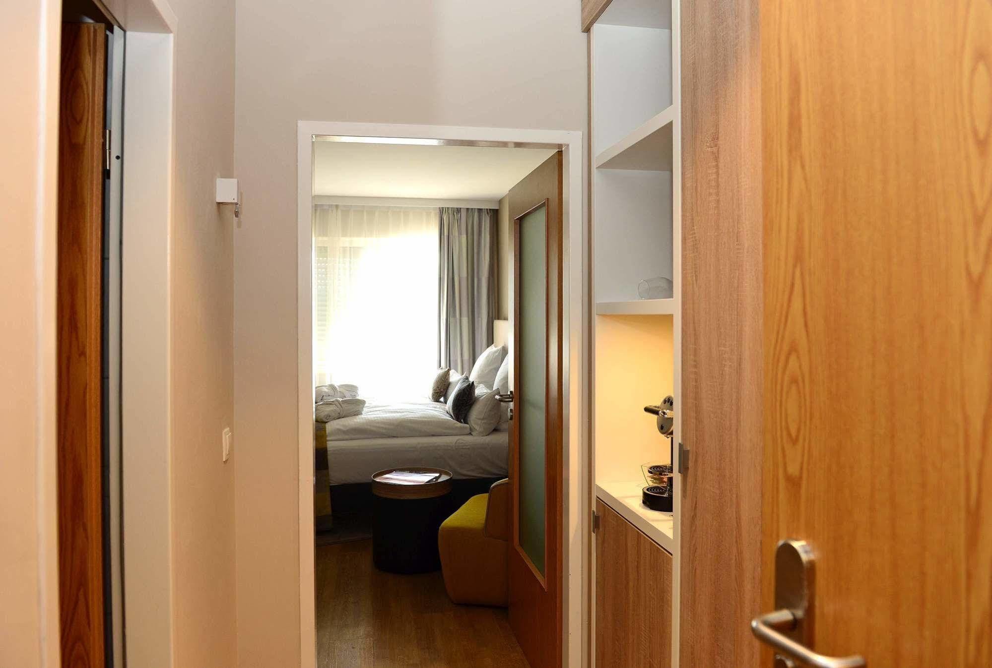 Frederics Muenchen City Schwabing Zewnętrze zdjęcie
